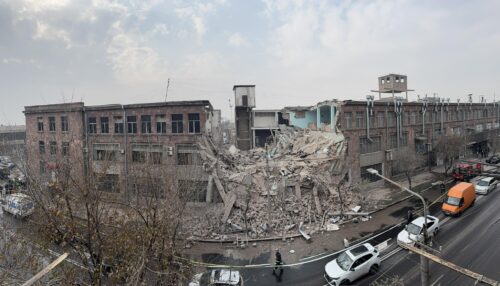 Гражданин пострадал в результате обрушения здания закрытой фабрики по производству пианино