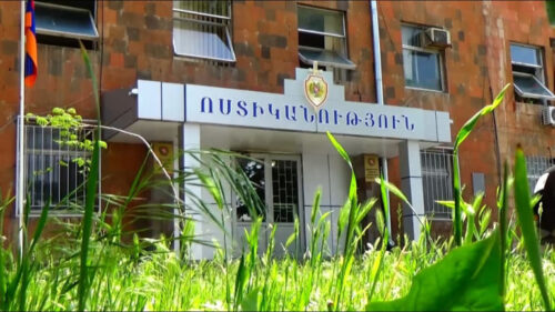 Էջմիածնում 36-ամյա հարսը խոհանոցային դանակով հարվածել է սկեսրոջն ու ամուսնուն