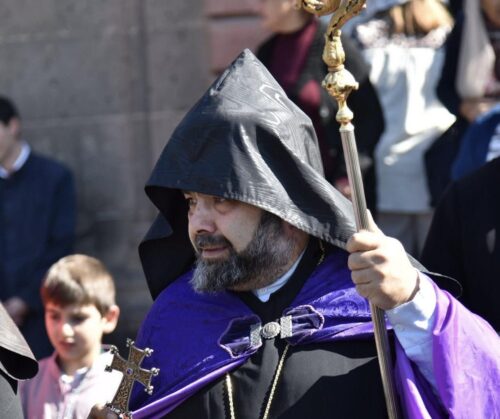 Միանշանակ բողոքարկելու ենք․ Մկրտիչ սրբազանի պաշտպանը՝ կալանքը երկարաձգելու մասին