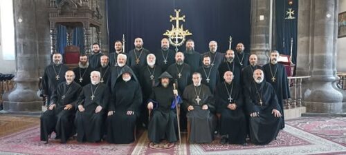 Ширакская епархия: Если кто-либо, кроме духовенства епархии, совершит Литургию в церкви Семь Ран, это будет означать, что церковь оккупирована