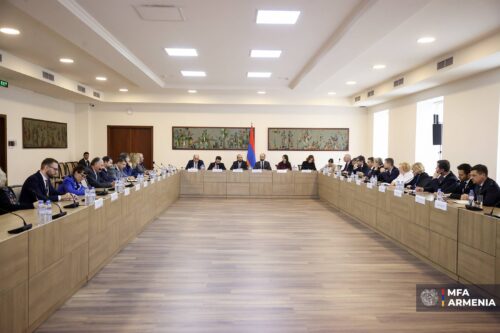 Арарат Мирзоян встретился с послами ЕС и государств-членов, аккредитованными в Армении