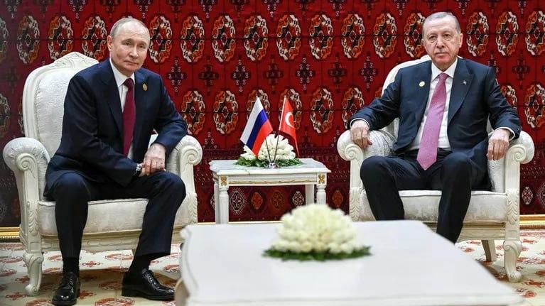 Путин и Эрдоган воздержались от публичных заявлений после встречи Путин и Эрдоган воздержались от публичных заявлений после встречи