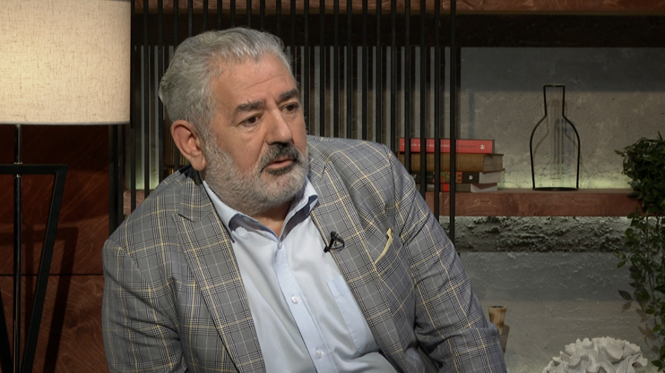 Արածներդ դեմդ կդնեմ, Ալենչո՛․ դերասանի կարծիքով՝ Ալեն Սիմոնյանը «որձ» բառից նեղվել է Արածներդ դեմդ կդնեմ, Ալենչո՛․ դերասանի կարծիքով՝ Ալեն Սիմոնյանը «որձ» բառից նեղվել է