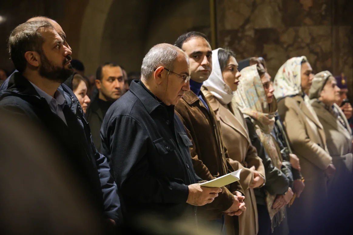 ԵՄ-ը չի արձագանքում Փաշինյանի կողմից եկեղեցու դեմ ուղղված արշավին․ Коммерсант ԵՄ-ը չի արձագանքում Փաշինյանի կողմից եկեղեցու դեմ ուղղված արշավին․ Коммерсант