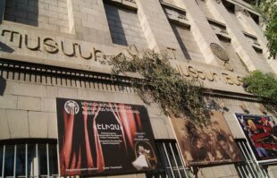 Լուծարվել է Պատանի հանդիսատեսի թատրոնում ռեժիսորի հաստիքը. Դավիթ Հարությունյան