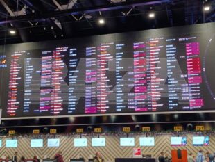 Փաշինյանի ինքնաթիռը չի կարողացել վայրէջք կատարել Մոսկվայում