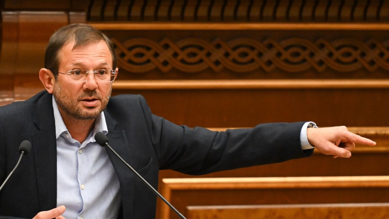 Гегам Манукян: Партизанское молчание Министерства обороны Гегам Манукян: Партизанское молчание Министерства обороны