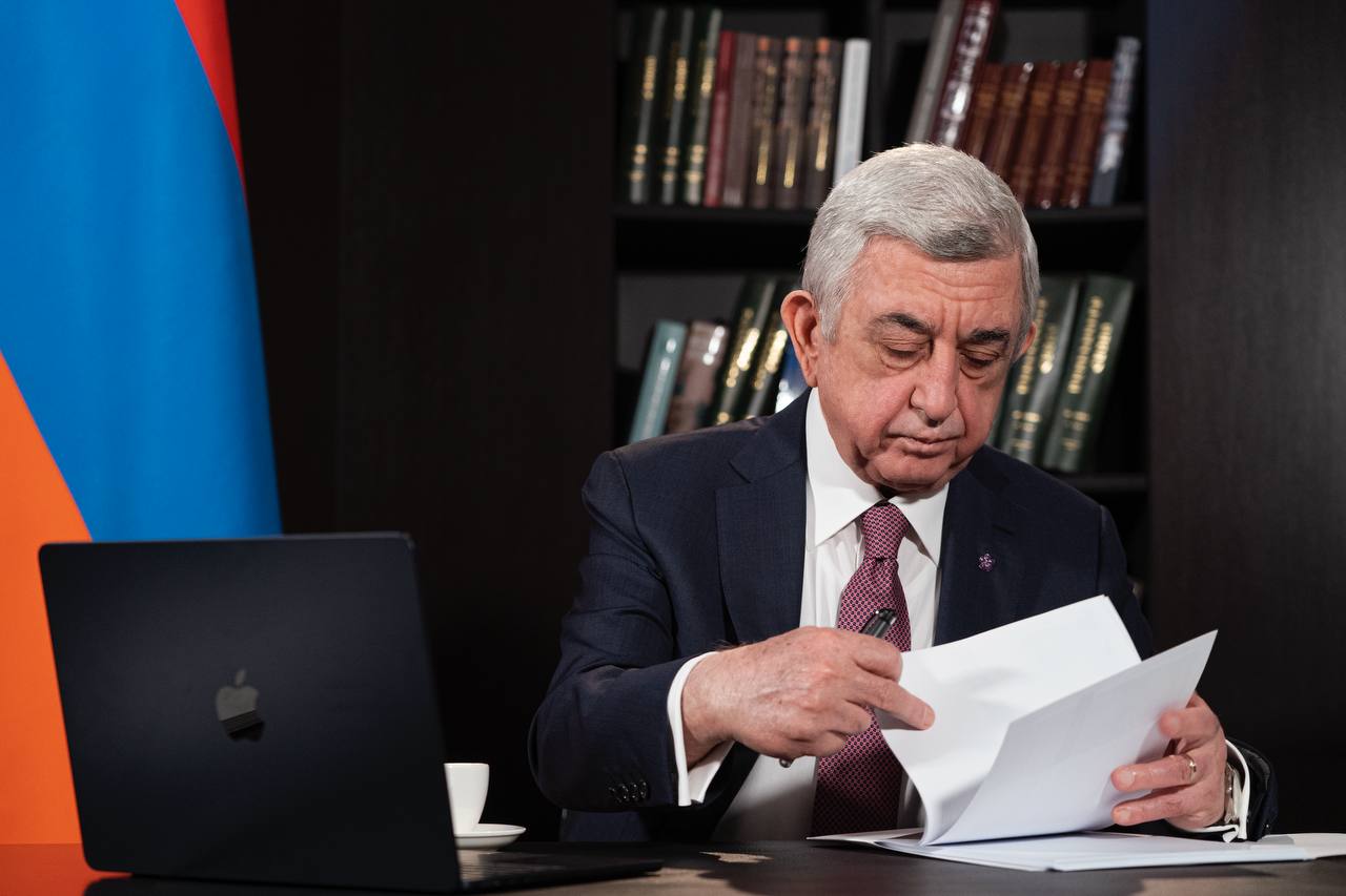 «Պատասխանատվությունն այլոց վրա բարդելու Փաշինյանի ու իր թիմի փորձը տապալվեց». Սերժ Սարգսյանը՝ հրապարակված փաստաթղթերի մասին «Պատասխանատվությունն այլոց վրա բարդելու Փաշինյանի ու իր թիմի փորձը տապալվեց». Սերժ Սարգսյանը՝ հրապարակված փաստաթղթերի մասին