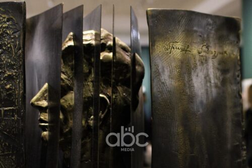 «Արվեստը որպես մարդու ներքին թռիչք». Նկարիչների միությունում շարունակվող ցուցահանդեսը՝ ֆոտոշարքով