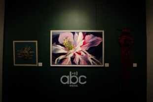 «Искусство как внутренний полет человека»: выставка в Союзе художников в фоторепортаже