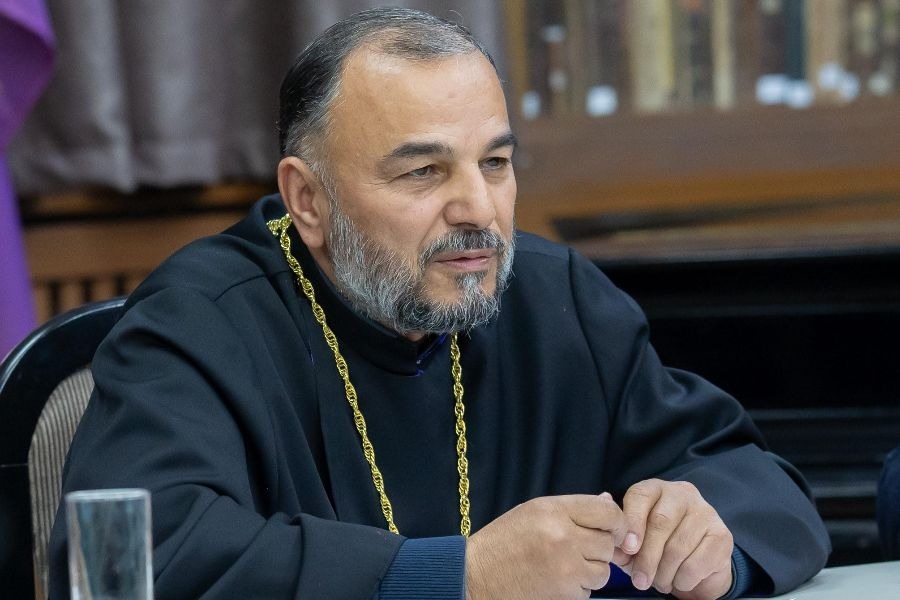 Արցախցիները նամակով դիմել են Վեհափառին՝ խնդրելով քննարկել Արցախի թեմի առաջնորդին փոխելու հարցը Արցախցիները նամակով դիմել են Վեհափառին՝ խնդրելով քննարկել Արցախի թեմի առաջնորդին փոխելու հարցը