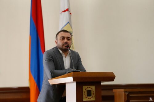 Ереван превратился в асфальтобетонный лес, средства от выдачи разрешений на строительство следует направлять на экологическую составляющую: член совета старейшин