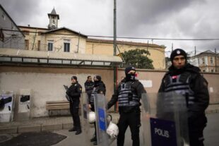 110 arrested in Istanbul, many suspected of planning New Year terror attacks