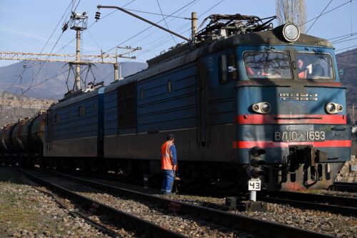 Hetq: Известно название второй компании, импортирующей азербайджанский бензин: ООО «Шиша Уорлд»