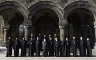 Духовенство Гугаркской епархии: Мы поддерживаем Католикоса и Первопрестольный престол