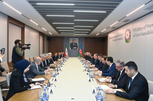 Araghchi and Bayramov exchange views on Azerbaijan-Armenia relations normalization