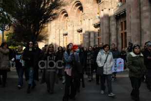 «Животные не говорят, мы — их голос»: марш за права животных в фоторепортаже