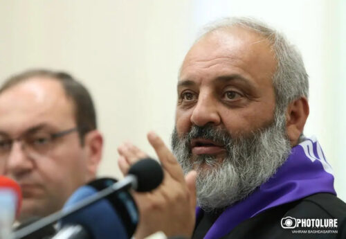 Баграт Србазан: И это пройдет, но Святой Эчмиадзин останется навсегда