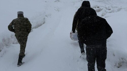 Հիմա մեր առաջնագիծն անցնում է Ջերմուկով, այն էլ թշնամու կողմից օկnւպացված հատվածներով. Գեղամ Մանուկյան