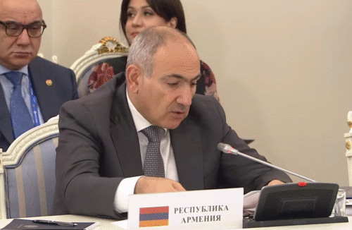 Ուզում եմ ողջունել Ադրբեջանի նախագահի որոշումը՝ բեռների տարանցման արգելքի չեղարկման վերաբերյալ․ Փաշինյանը՝ Մոսկվայում