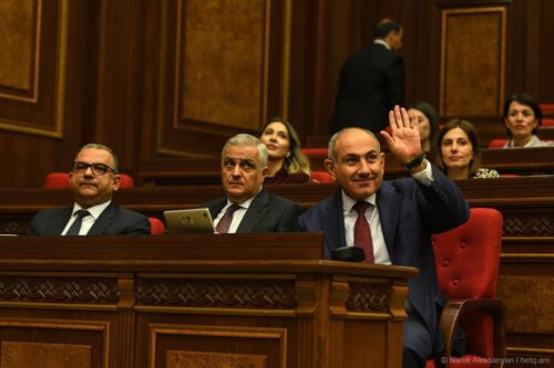 Hetq: 51.6 млн драмов: денежные премии для премьера и вице-премьеров в 2025 году