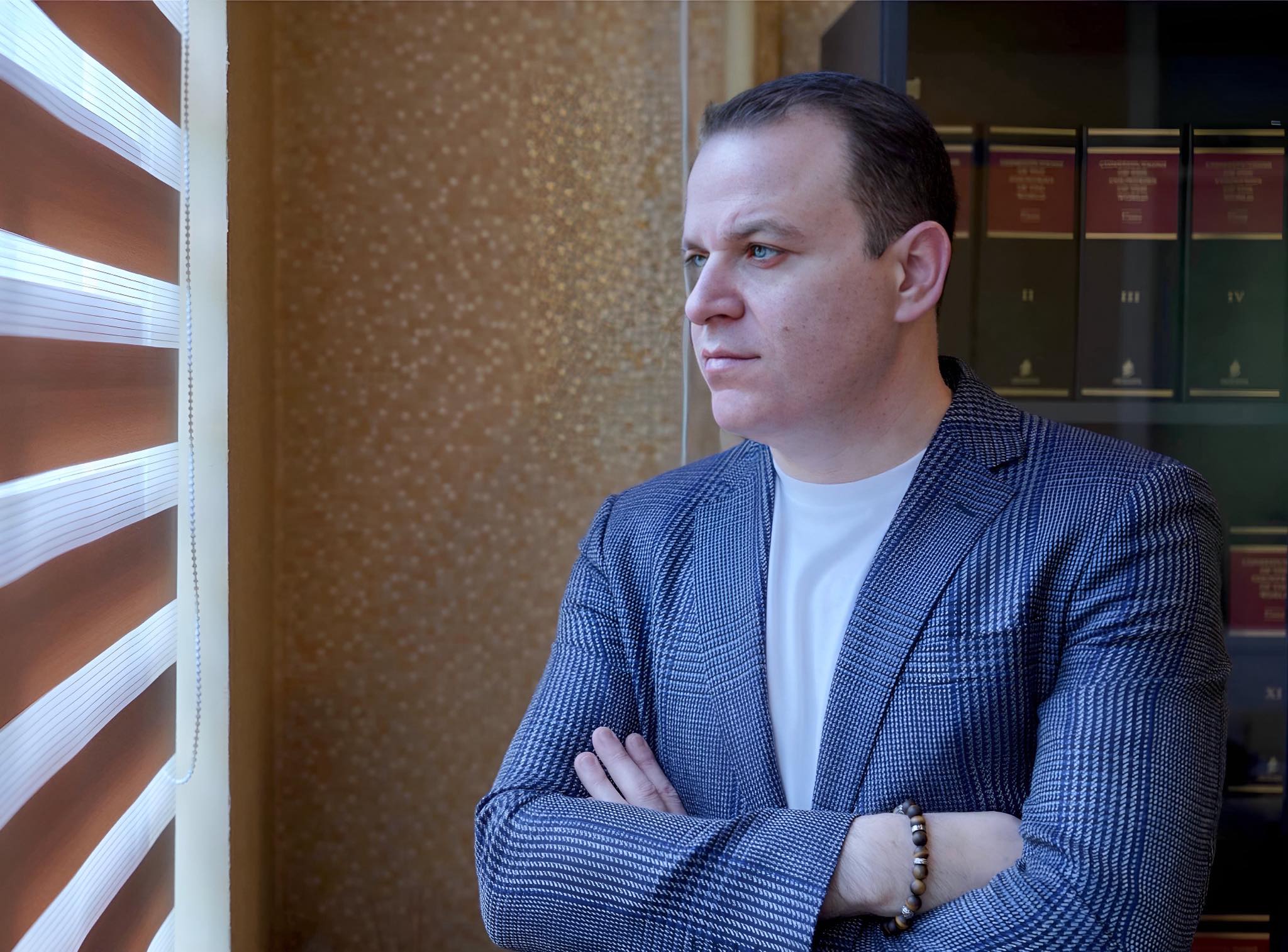 Владимир Мартиросян: Против армянского народа проводится лабораторный эксперимент белого истребления, и нет другого народа, который бы так ему сопротивлялся Владимир Мартиросян: Против армянского народа проводится лабораторный эксперимент белого истребления, и нет другого народа, который бы так ему сопротивлялся