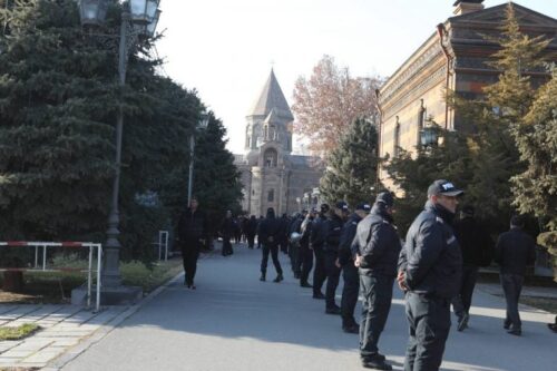 Можно утверждать, что в Армении установлен антиконституционный режим: политолог