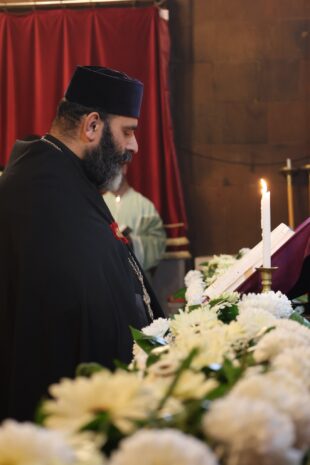 Հոգևորականները Թալինի եկեղեցում սրբագործելու կարգ են կատարել (լուսանկարներ)