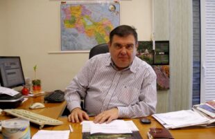 Թող սեփական անցյալը հիշի, երբ ՀՅԴ շրջանակների աջակցությամբ Լոս Անջելեսի քաղխորհրդի անդամ էր ընտրվում․ Գասպար Կարապետյանը՝ Զարեհ Սինանյանին