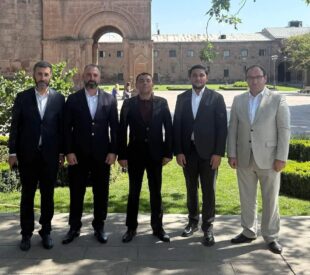 Ոստիկանության ծառայողները «զրուցելու» նպատակով սկսել են այցելություններ կատարել Մասյացոտնի թեմի քահանաներին․ Հինգ իրավապաշտպանների նախաձեռնություն