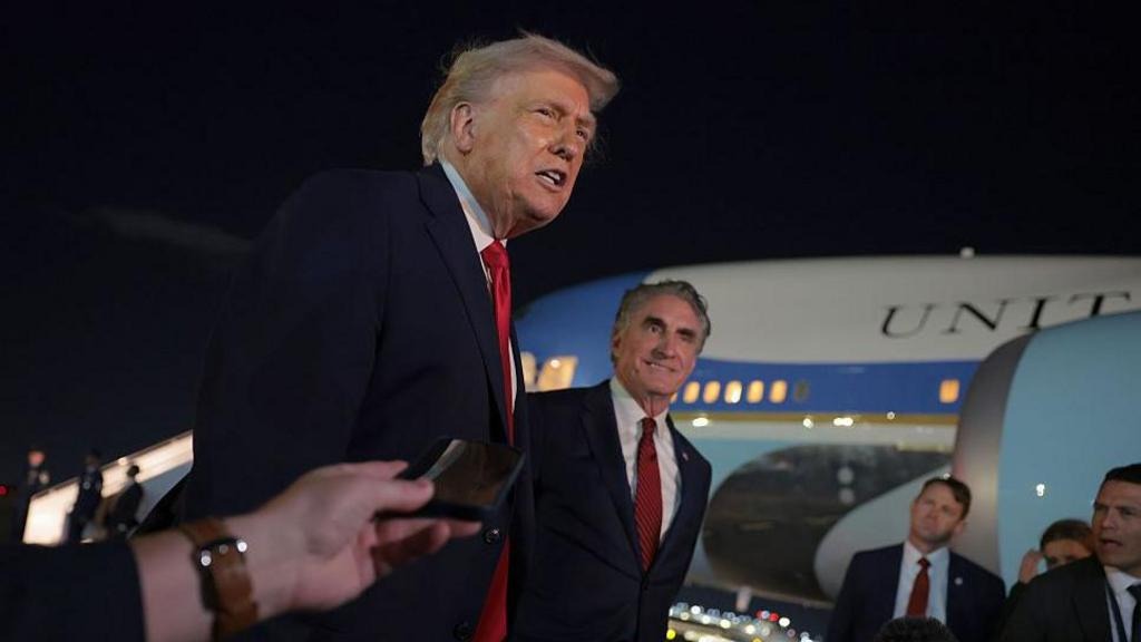 Решение Великобритании уступить Маврикию острова Чагос — большая ошибка: Трамп раскрывает одну из причин завоевания Гренландии Решение Великобритании уступить Маврикию острова Чагос — большая ошибка: Трамп раскрывает одну из причин завоевания Гренландии