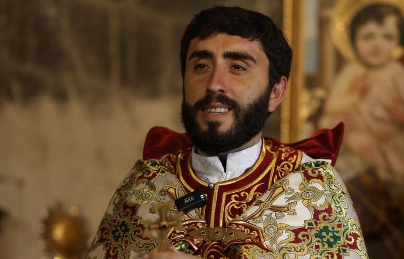 Hetq: Первопрестольный требует, чтобы лишенный сана священник покинул церковь Ованнаванк и передал ключи от квартиры Hetq: Первопрестольный требует, чтобы лишенный сана священник покинул церковь Ованнаванк и передал ключи от квартиры