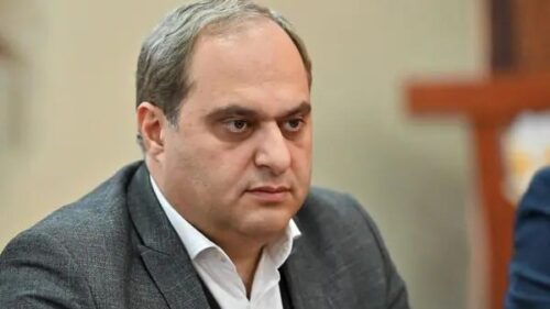 Նոր շինծու գործ է Վեհափառի նկատմամբ․ Արա Զոհրաբյան