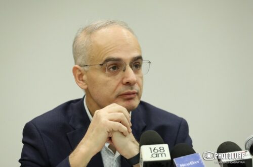 Նիկոլ Փաշինյանի ամբողջ կերպարը հենց այսօրվա «խորհրդի» մեջ է․ Լևոն Զուրաբյան