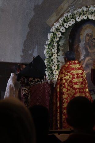 Հոգևորականները Թալինի եկեղեցում սրբագործելու կարգ են կատարել (լուսանկարներ)