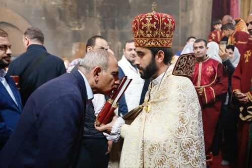 Փաշինյանը չի ունեցել, չունի և չի ունենա ժողովրդական մանդատ՝ Հայաստանում եկեղեցու ինստիտուտը ոչնչացնելու համար․ միջազգային մամուլ
