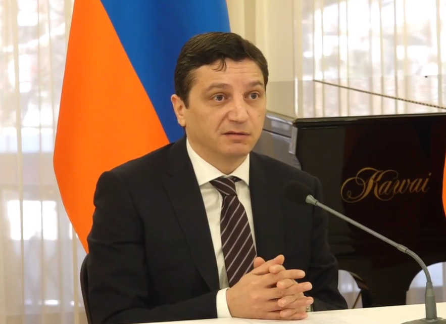 Министр финансов РА: Да, долг растёт, и с миллиарда он превратился в другой миллиард, но сегодня возможности его обслуживания увеличились Министр финансов РА: Да, долг растёт, и с миллиарда он превратился в другой миллиард, но сегодня возможности его обслуживания увеличились