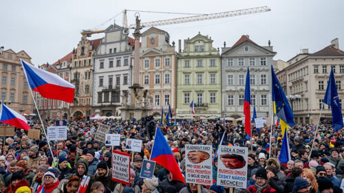 Czech government to face no-confidence vote over dispute with president