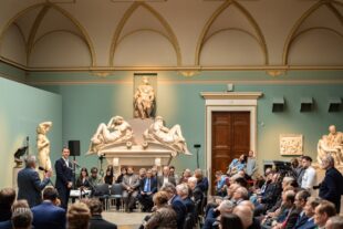 Ակադեմիկոս Հարություն Ավետիսյանը Մոսկվայում արժանացել է OGANESSON մրցանակի՝ գիտության ոլորտում ներդրման համար