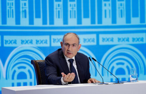 Համացանցում Փաշինյանի հասցեին արված գրառման համար 55-ամյա կին է կալանավորվել․ «Ազատություն»