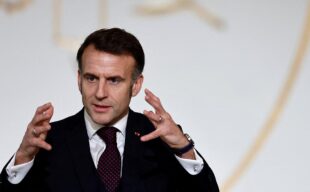 Թրամփի վարչակազմը ցանկանում է պառակտել ԵՄ-ն․ Մակրոն