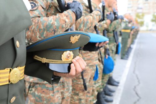 ՀՀ ԶՈւ-ում նախատեսում է 24-25 տարեկան զինծառայողների նոր ատեստավորում ու հավելավճար 