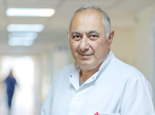 Խուզարկում են Արմեն Չարչյանի աշխատասենյակը