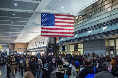 Ներգաղթի երկիրը կարծես դառնում է արտագաղթի երկիր․ ամերիկացիները զանգվածաբար լքում են ԱՄՆ-ն