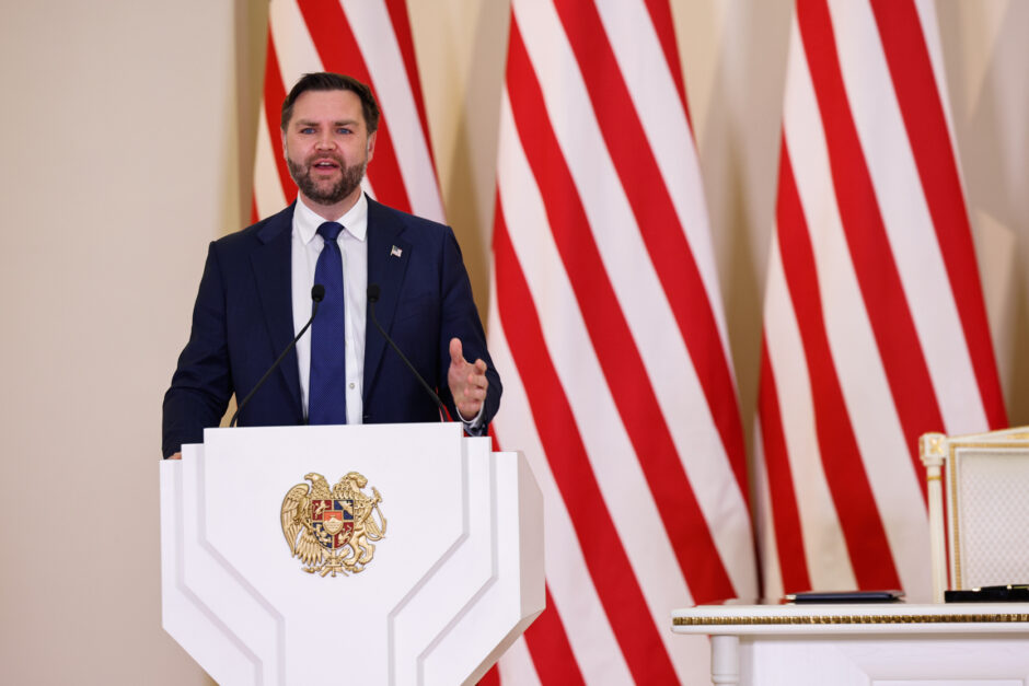 Վաշինգտոնը մտադիր է ավարտին հասցնել TRIPP-ը և վերաձևակերպել Հարավային Կովկասի լոգիստիկ քարտեզը․ Известия