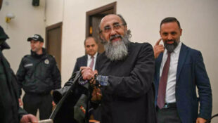 Միքայել սրբազանը վերադարձել է «Իզմիրլյան» ԲԿ