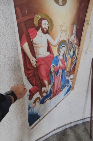 Կոտրել են խաչքարն ու պոկել սրբապատկերները․ ադրբեջանցիներն այժմ էլ Վաղուհասի եկեղեցին են պղծել