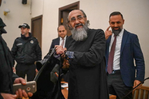 Միքայել սրբազանին վիրահատել են․ ինչպե՞ս է նրա վիճակը