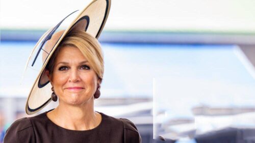 Netherlands’ 54-year-old queen joins the army, RTL Nieuws writes