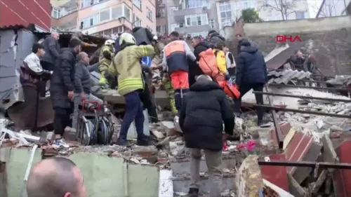 Ստամբուլի կենտրոնում երկու շենք է փլուզվել